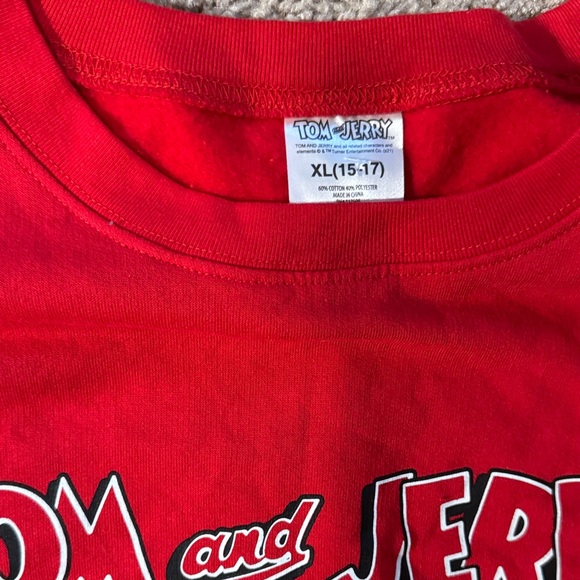 Tom and Jerry Red Sweater - Picture 2 of 4